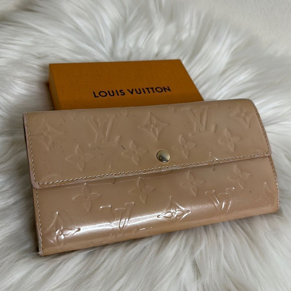 💯Authentic Louis Vuitton Vernis Long Wallet 🍀